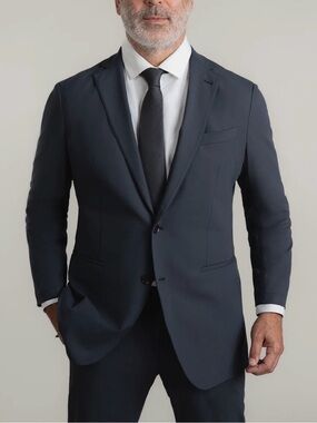 $500 Sene Studio Soho FlexTech Tailored Charcoal Gray Travel Blazer Jacket